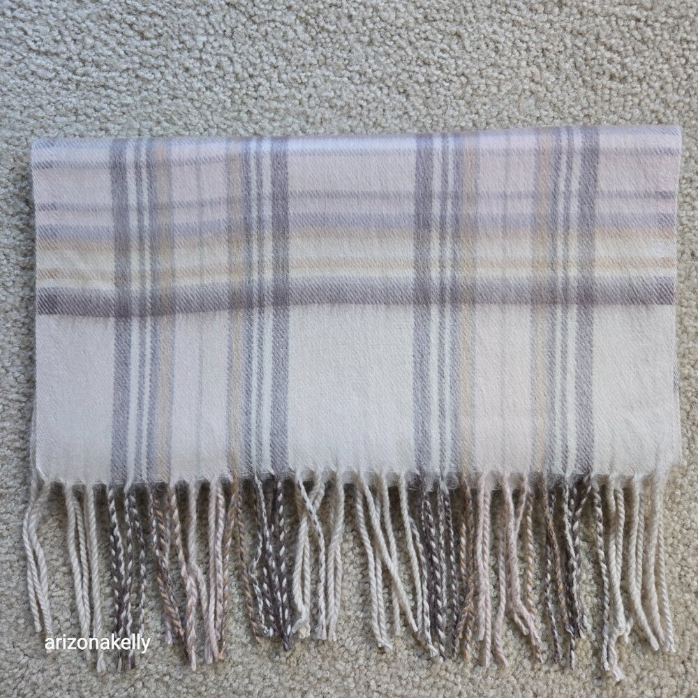 NWOT Cashmere Tan & Creme  Plaid Scarf - Picture 10 of 10